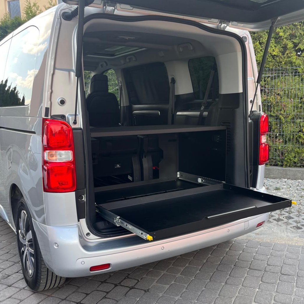  Turystyczna zabudowa do auta 